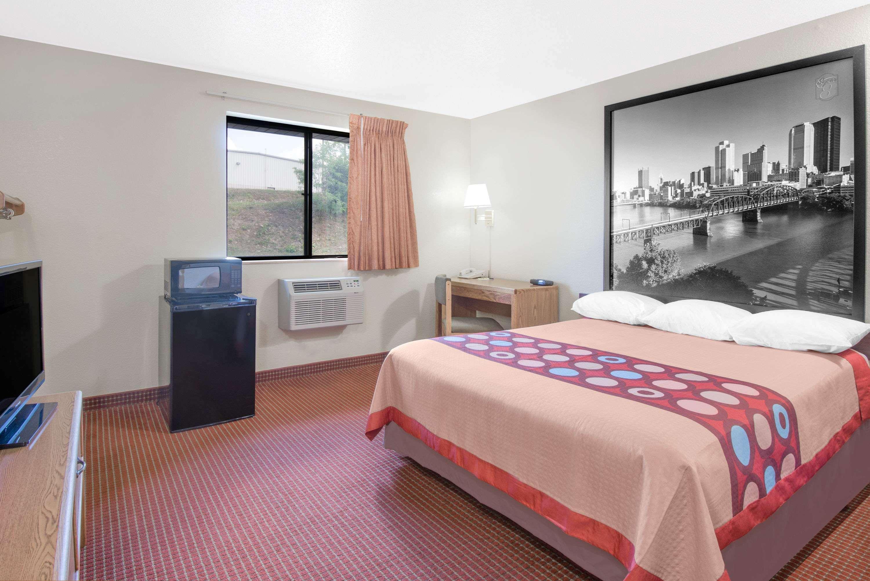Super 8 By Wyndham Altoona Hotel Ngoại thất bức ảnh
