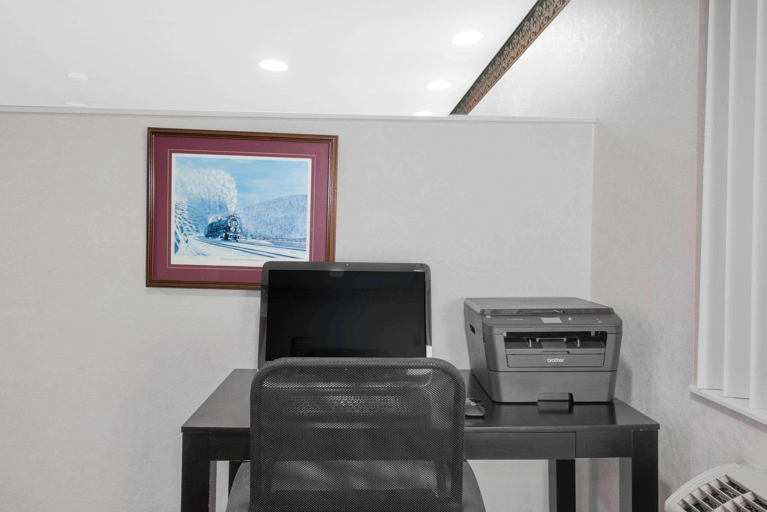 Super 8 By Wyndham Altoona Hotel Ngoại thất bức ảnh