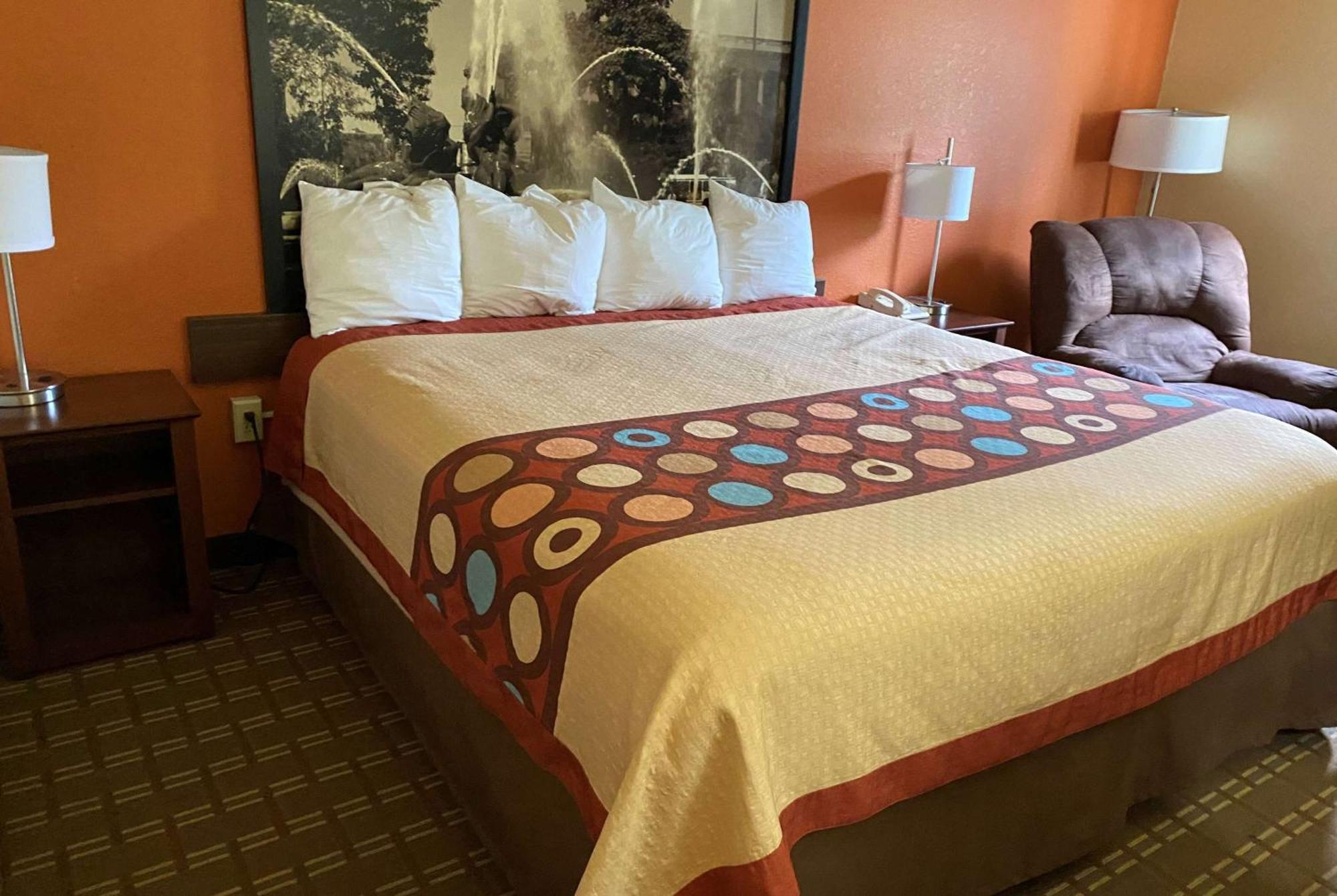 Super 8 By Wyndham Altoona Hotel Ngoại thất bức ảnh